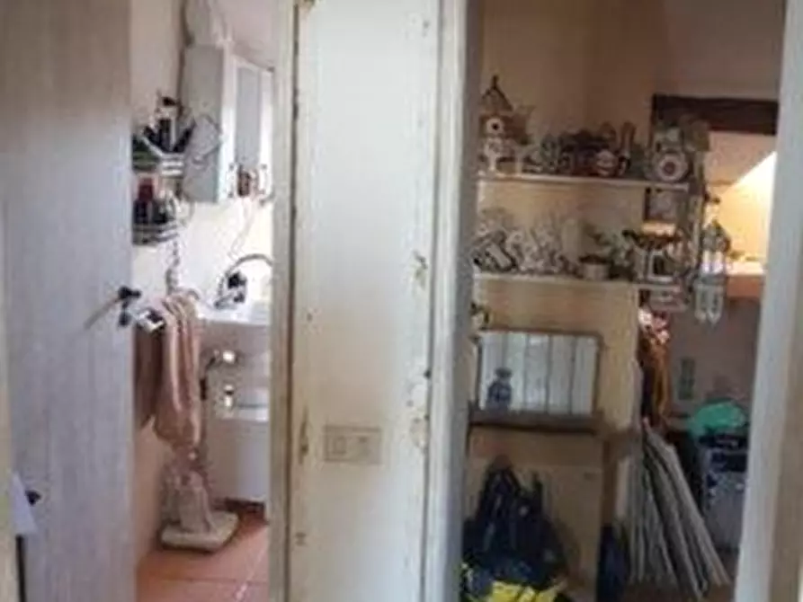 Immagine 8 di Appartamento in vendita  a Capranica