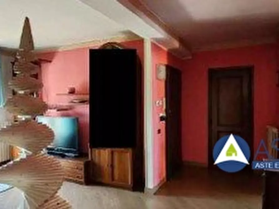 Immagine 2 di Appartamento in vendita  5 a Bomarzo