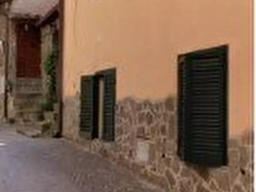 Immagine 1 di Appartamento in vendita  a Soriano Nel Cimino