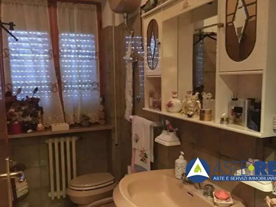 Immagine 2 di Appartamento in vendita  a Bagnoregio