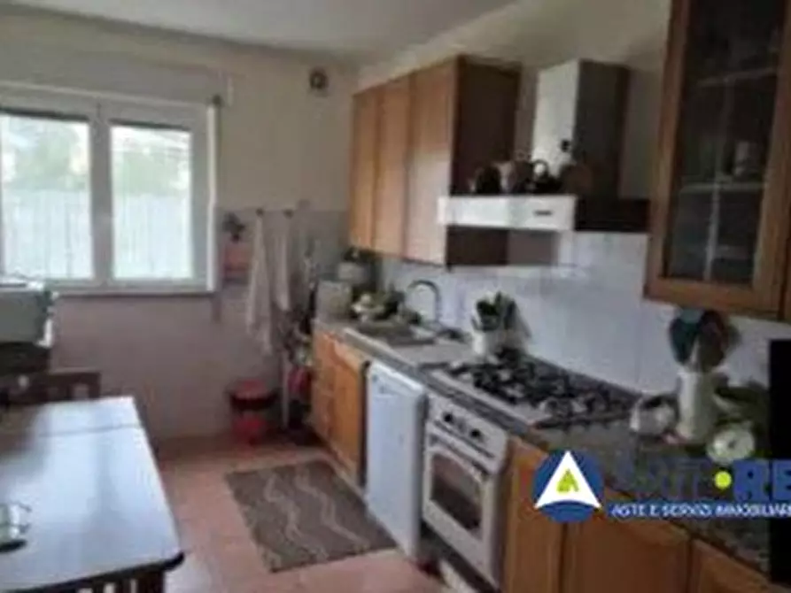 Immagine 4 di Appartamento in vendita  a Sutri