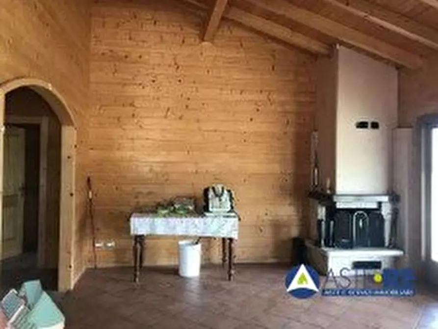 Immagine 2 di Appartamento in vendita  a Montefiascone