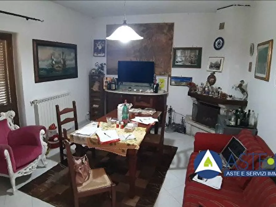 Immagine 4 di Appartamento in vendita  a Bomarzo