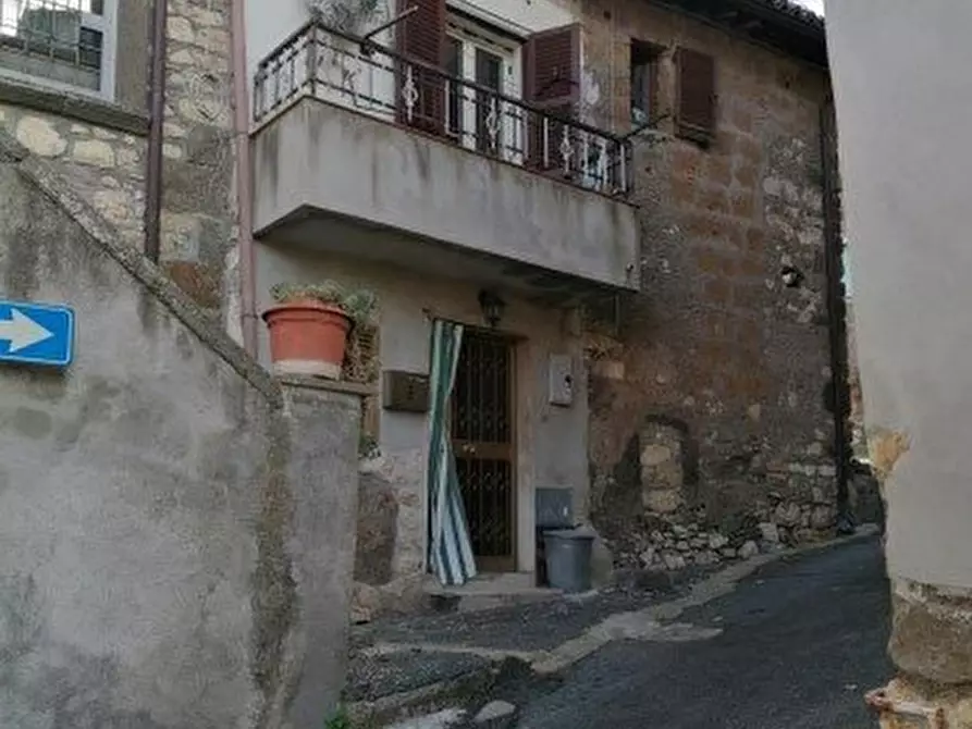 Immagine 2 di Appartamento in vendita  a Villa San Giovanni In Tuscia