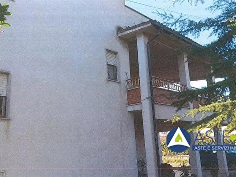 Immagine 3 di Appartamento in vendita  a Corchiano