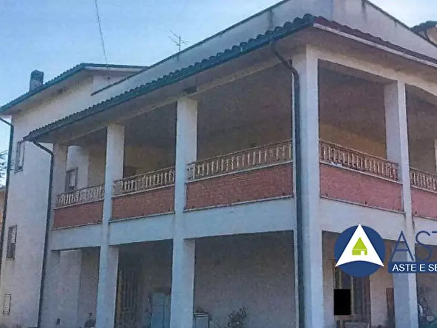 Immagine 1 di Appartamento in vendita  a Corchiano