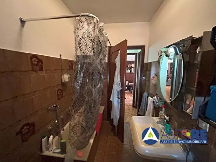 Immagine 8 di Appartamento in vendita  a Capranica