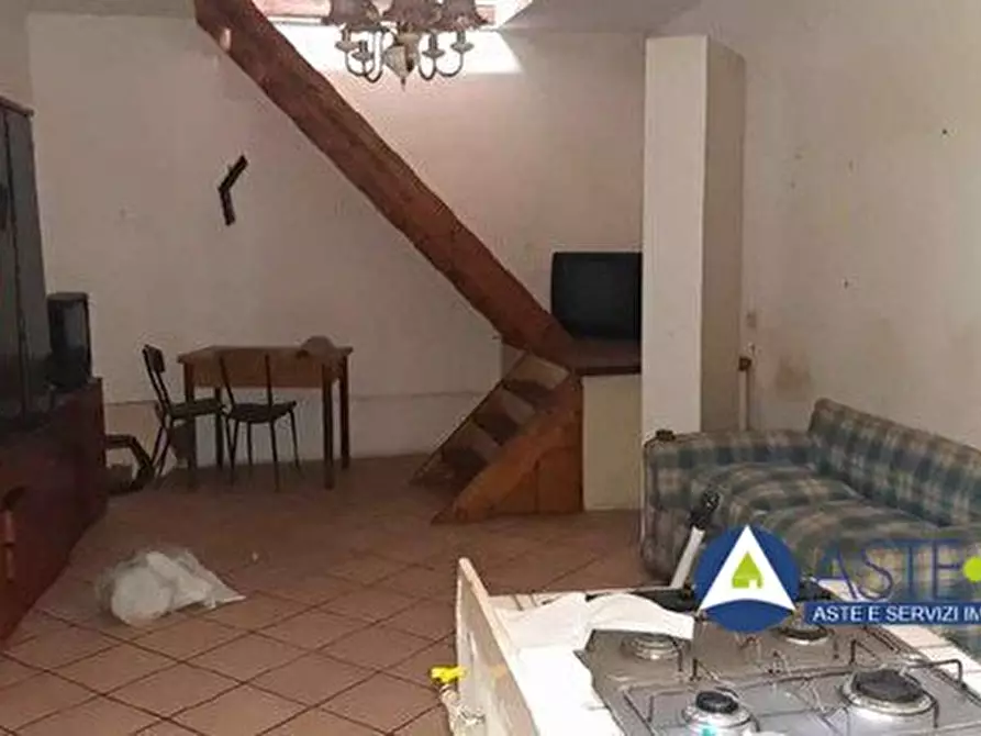 Immagine 2 di Appartamento in vendita  a Faleria