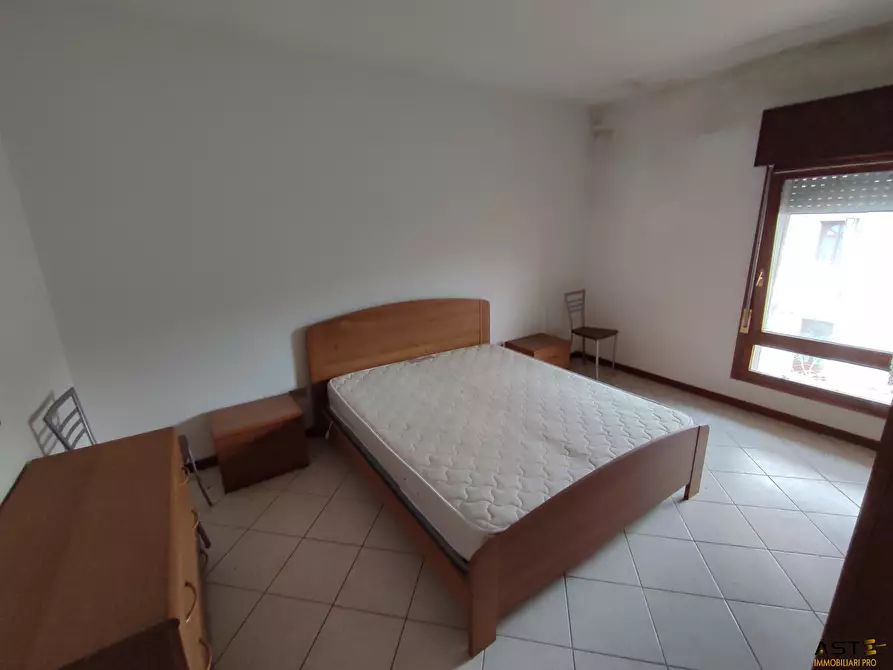 Immagine 5 di Appartamento in vendita  a Lonigo