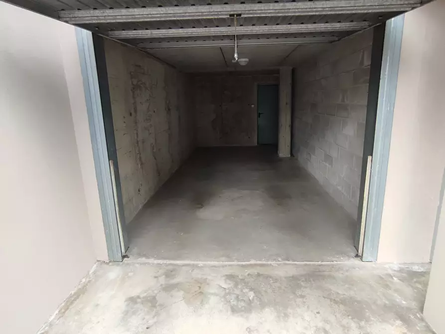 Immagine 7 di Appartamento in vendita  a Lonigo