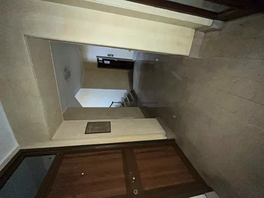 Immagine 5 di Appartamento in vendita  143 a Torino