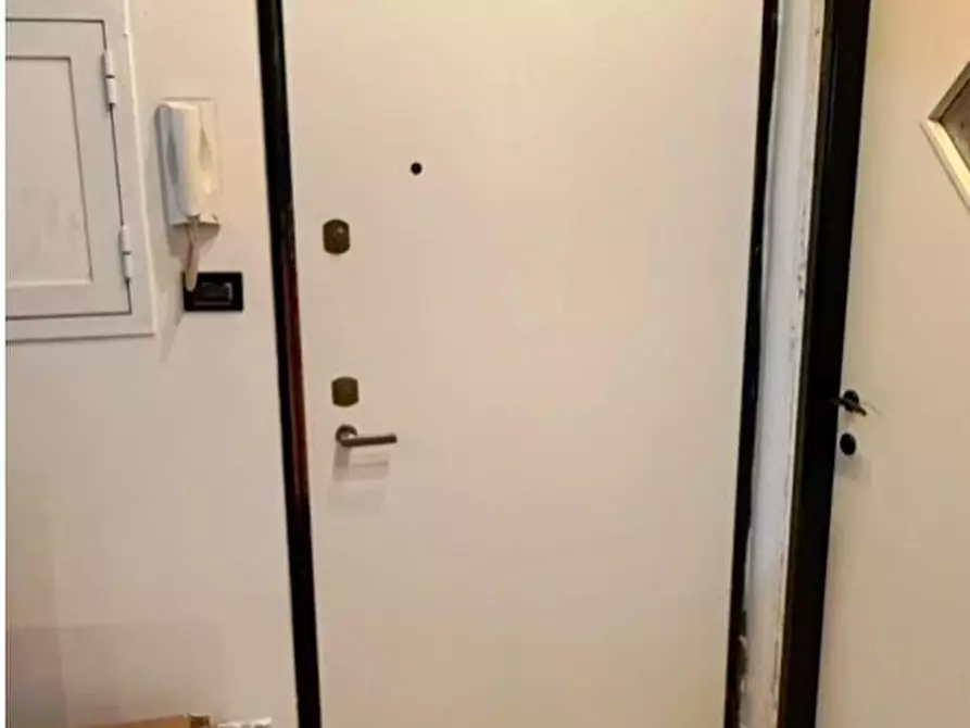 Immagine 6 di Appartamento in vendita  25 a Genova