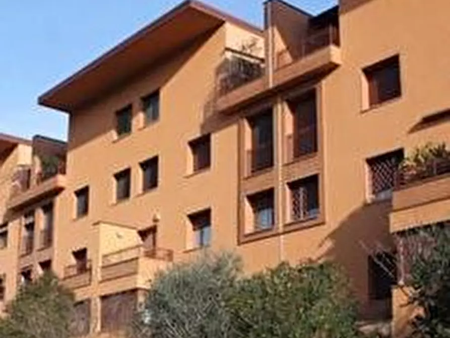 Immagine 2 di Appartamento in vendita  2-4 a Milano