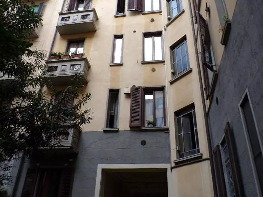 Immagine 3 di Appartamento in vendita  5 a Milano