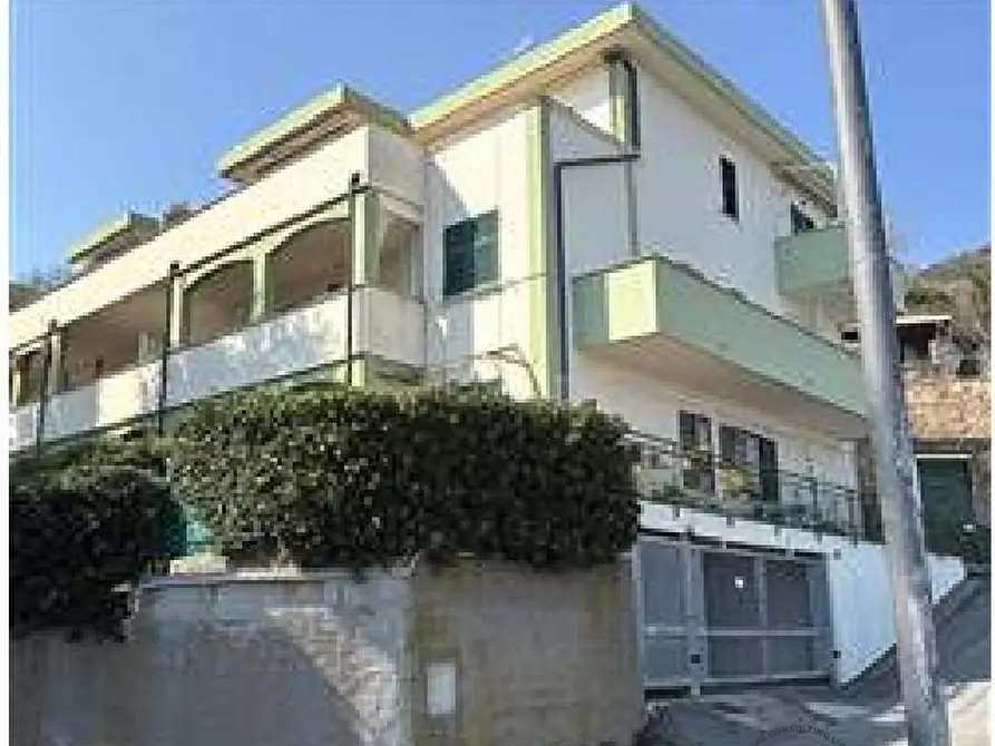 Immagine 1 di Appartamento in vendita  5 a Bergeggi