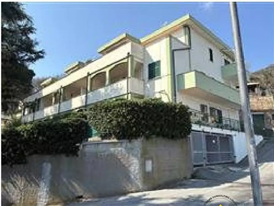Immagine 2 di Appartamento in vendita  5 a Bergeggi