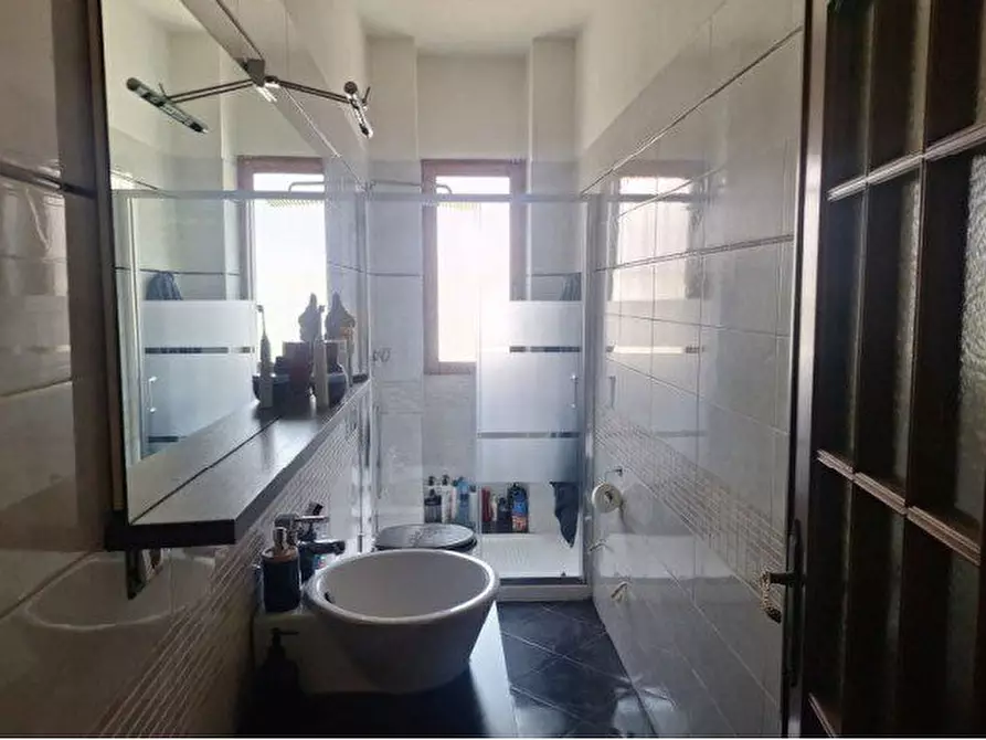 Immagine 8 di Appartamento in vendita  18 a Torino