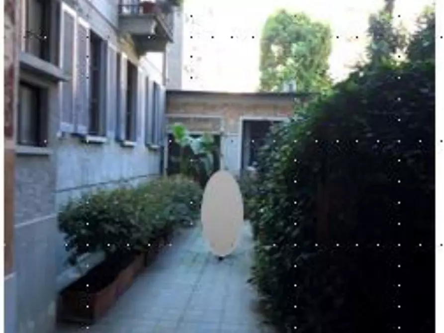 Immagine 6 di Appartamento in vendita  1 a Milano
