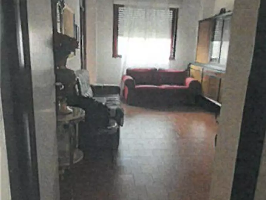 Immagine 7 di Appartamento in vendita  16 a Milano