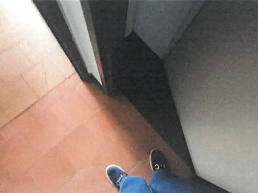 Immagine 10 di Appartamento in vendita  16 a Milano