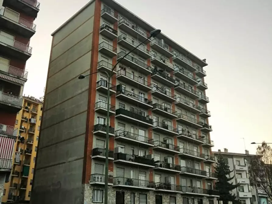 Immagine 2 di Appartamento in vendita  184 a Torino
