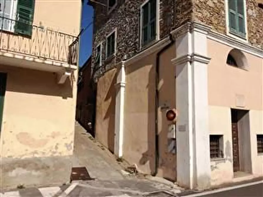 Immagine 3 di Appartamento in vendita  2 a Finale Ligure