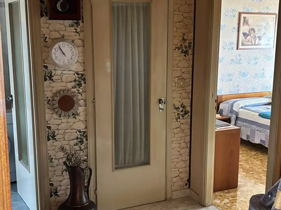 Immagine 6 di Appartamento in vendita  12 a Moncalieri