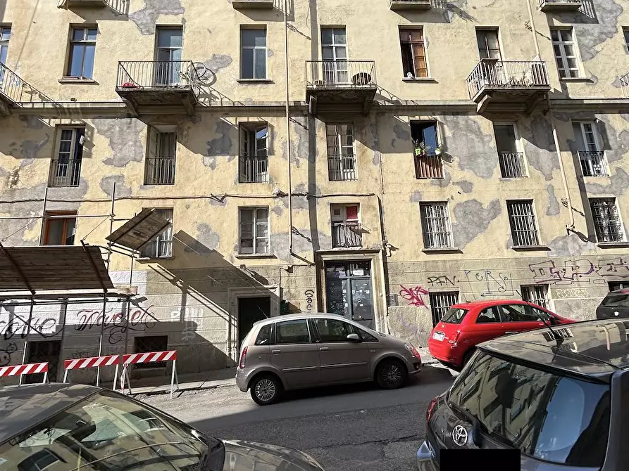 Immagine 3 di Appartamento in vendita  6 a Torino