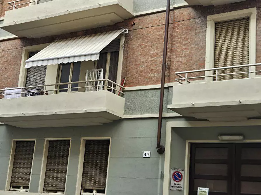 Immagine 2 di Appartamento in vendita  40 a Torino