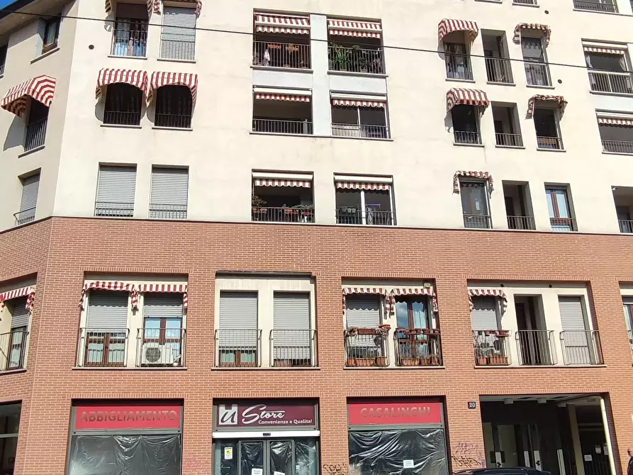 Immagine 2 di Appartamento in vendita  20 a Milano