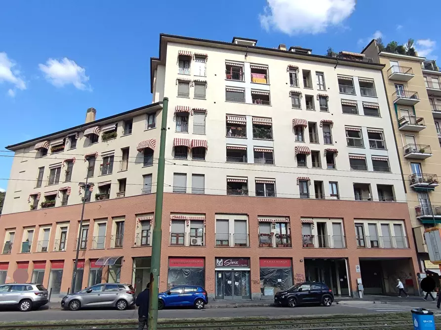 Immagine 3 di Appartamento in vendita  20 a Milano