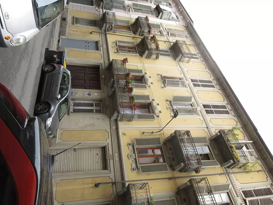 Immagine 2 di Appartamento in vendita  6 a Torino