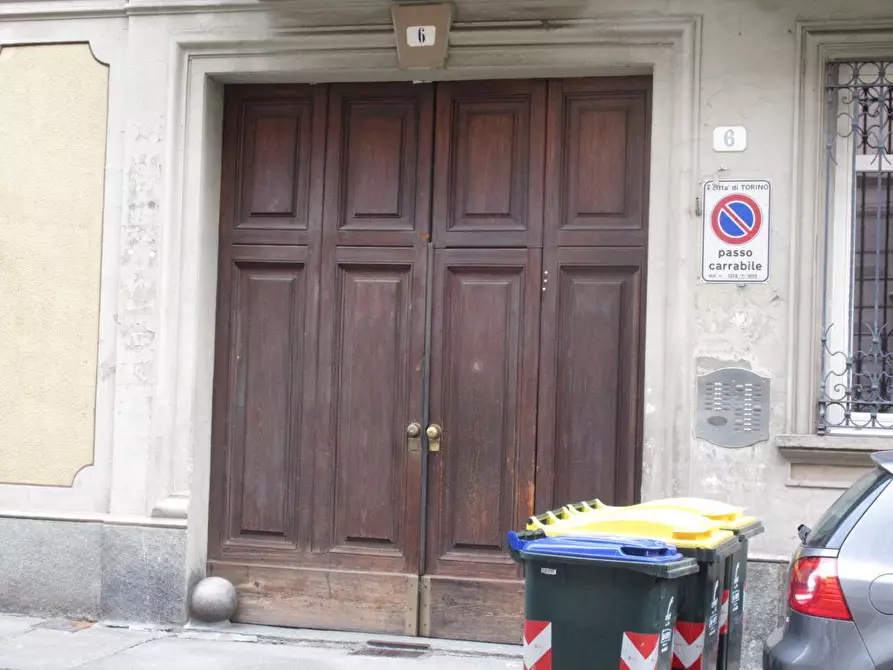 Immagine 3 di Appartamento in vendita  6 a Torino