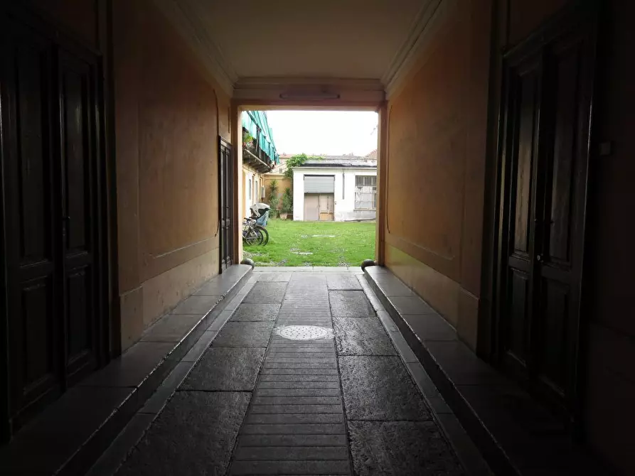 Immagine 4 di Appartamento in vendita  6 a Torino