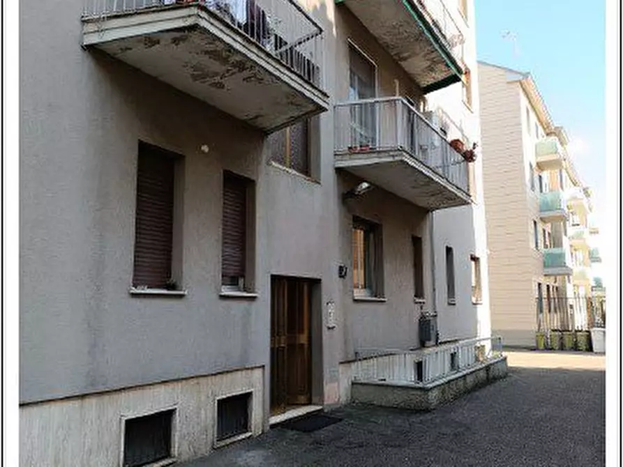 Immagine 6 di Appartamento in vendita  8 a Milano