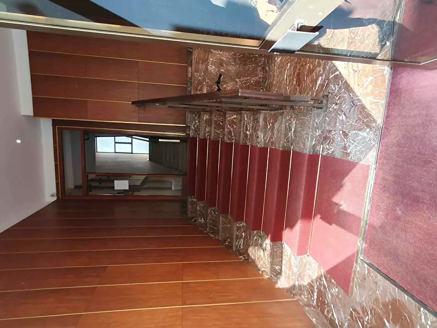 Immagine 4 di Appartamento in vendita  198 a Torino