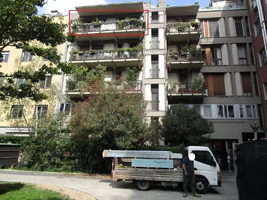 Immagine 6 di Appartamento in vendita  1 a Milano