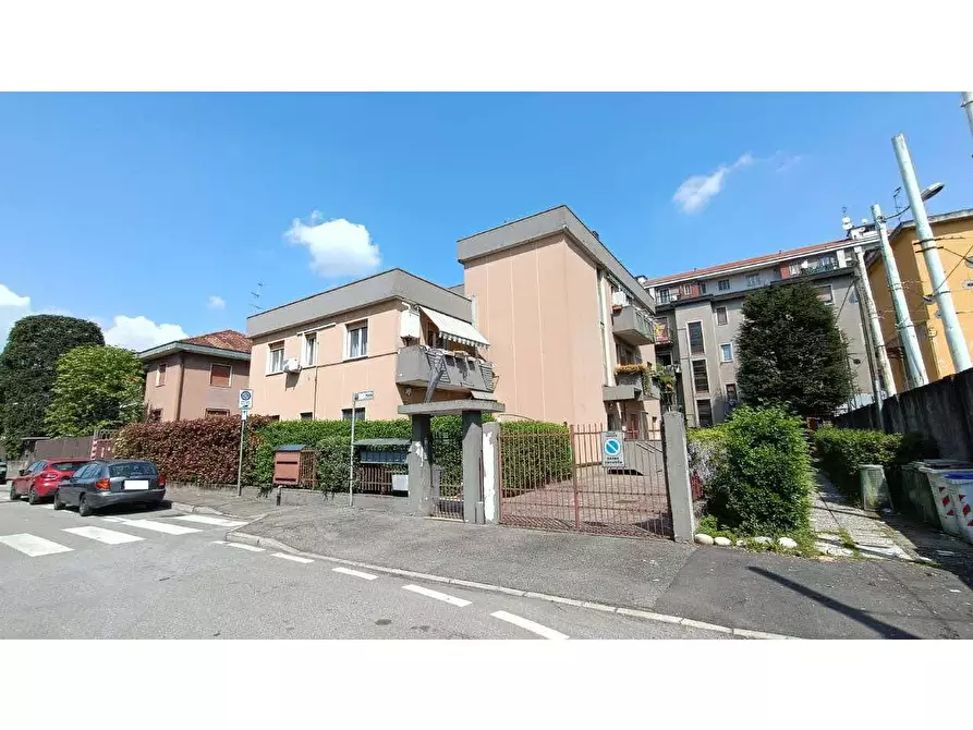 Immagine 3 di Appartamento in vendita  12 a Varedo