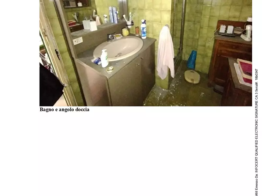 Immagine 8 di Appartamento in vendita  16 a Milano