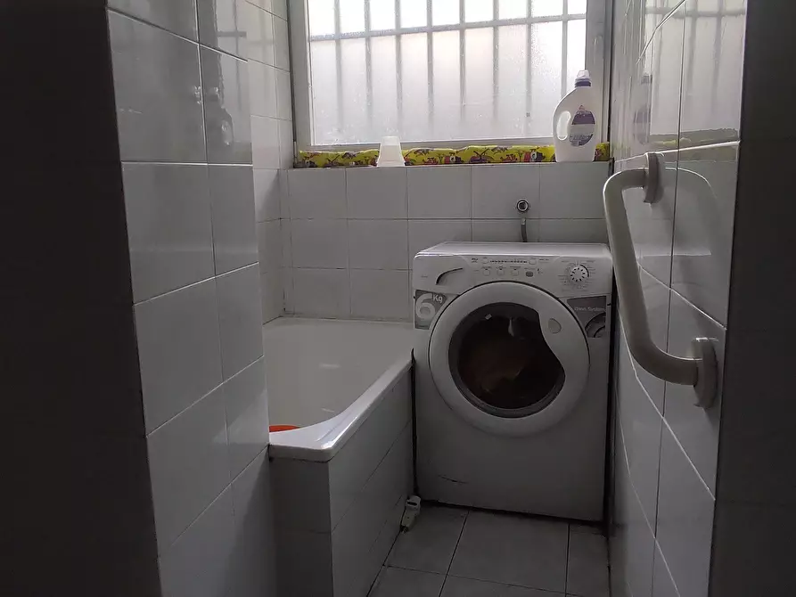 Immagine 10 di Appartamento in vendita  10 a Torino