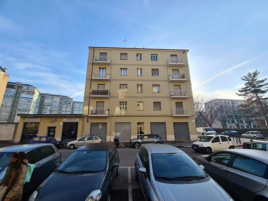 Immagine 2 di Appartamento in vendita  49 a Torino