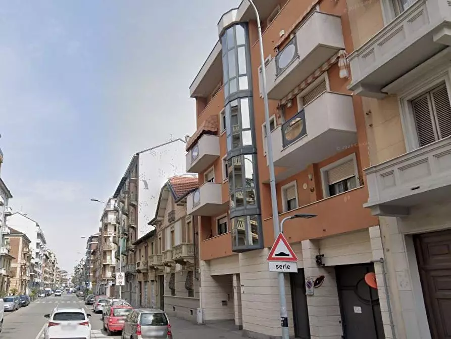 Immagine 2 di Appartamento in vendita  42 a Torino