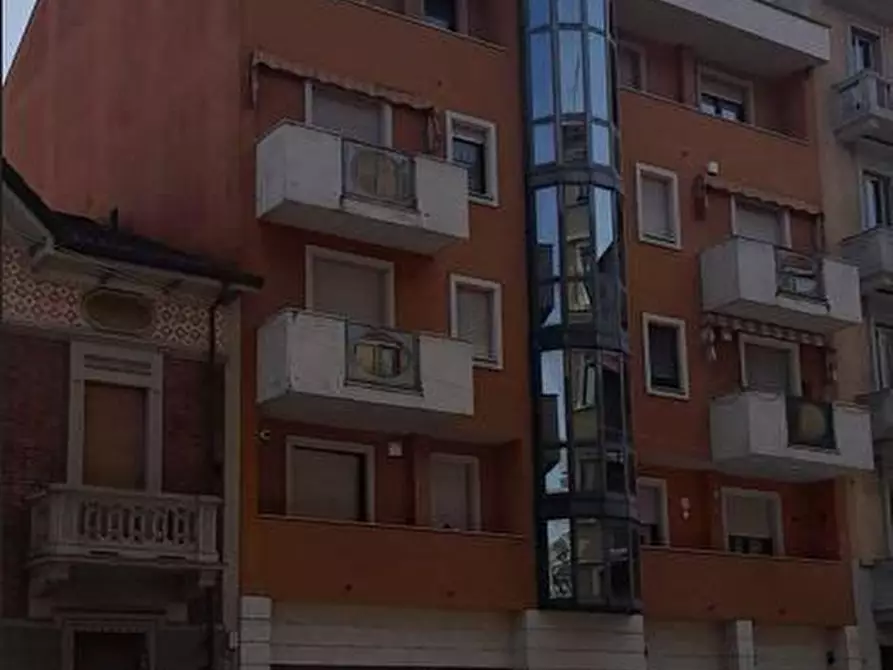 Immagine 3 di Appartamento in vendita  42 a Torino