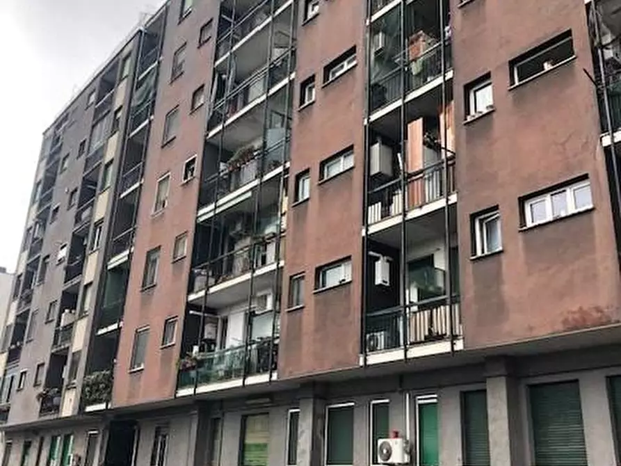 Immagine 2 di Appartamento in vendita  113 a Milano