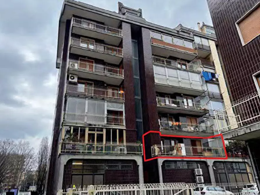 Immagine 4 di Appartamento in vendita  35 a Torino