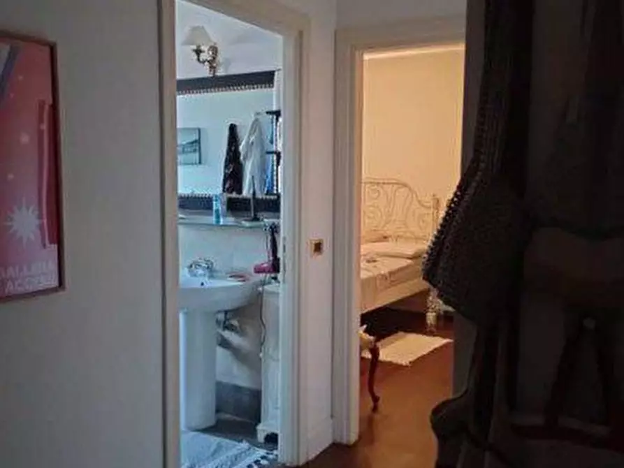 Immagine 8 di Appartamento in vendita  10/6 a Torino