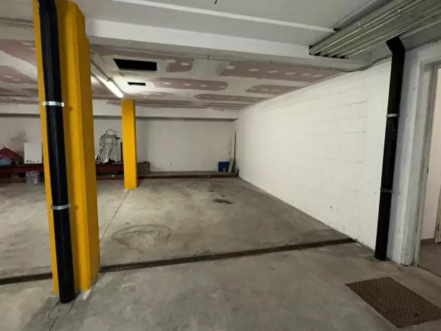 Immagine 8 di Appartamento in vendita  9-11-13-15 a Brugherio