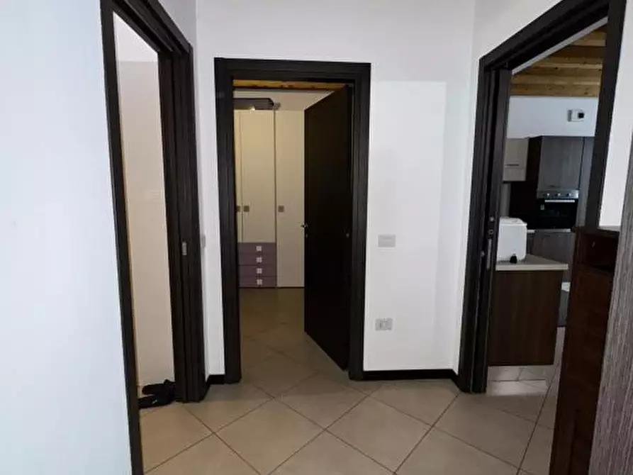 Immagine 5 di Appartamento in vendita  9-11-13-15 a Brugherio