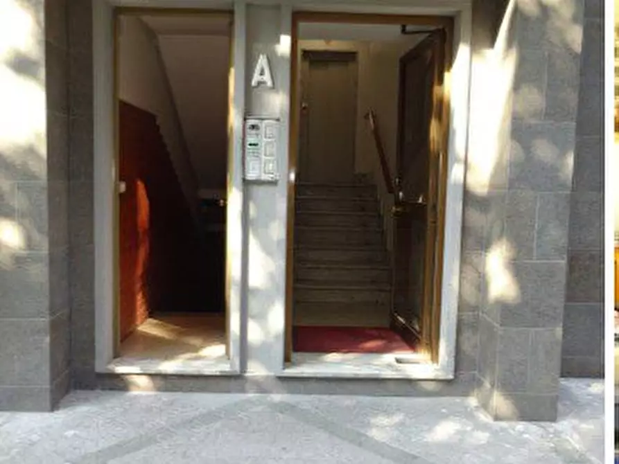 Immagine 5 di Appartamento in vendita  4 a Milano