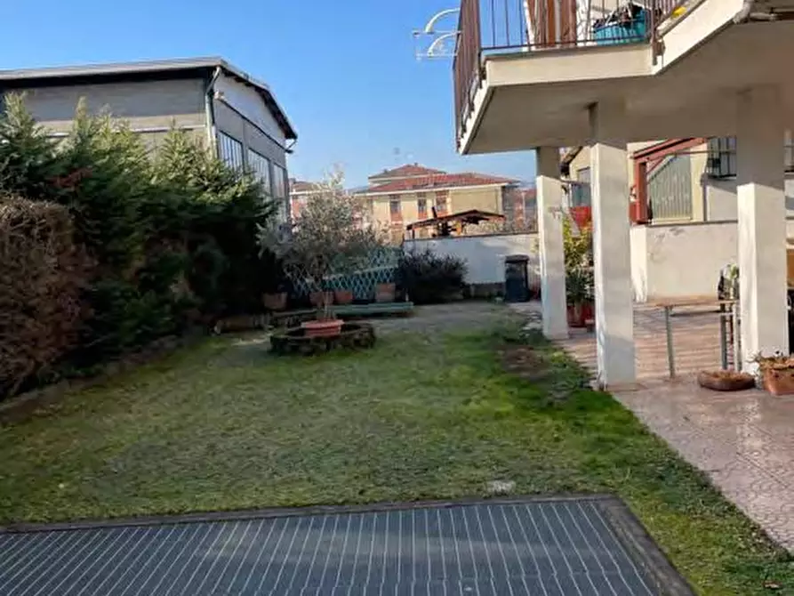 Immagine 2 di Appartamento in vendita  62 a Romano Canavese